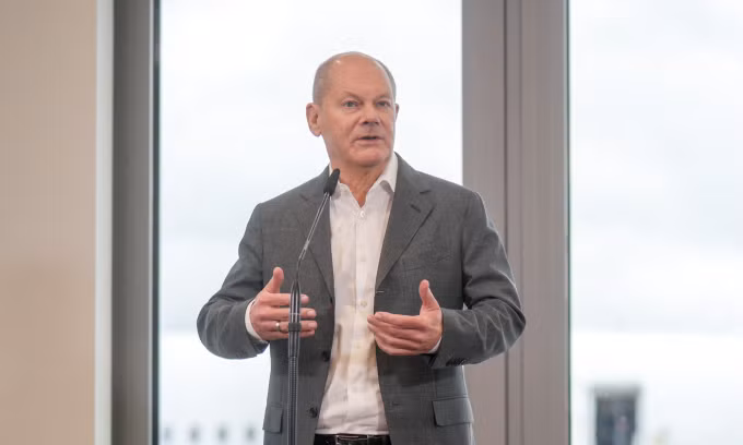 Thủ tướng Đức Olaf Scholz phát biểu tại Brandenburg hôm 17/11. Ảnh: AFP