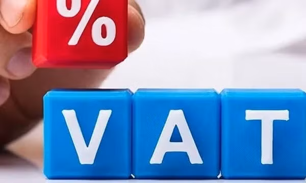 Giảm tiếp 2% thuế VAT trong 6 tháng, người dân và doanh nghiệp tiết kiệm 25.000 tỷ đồng - Ảnh 1.