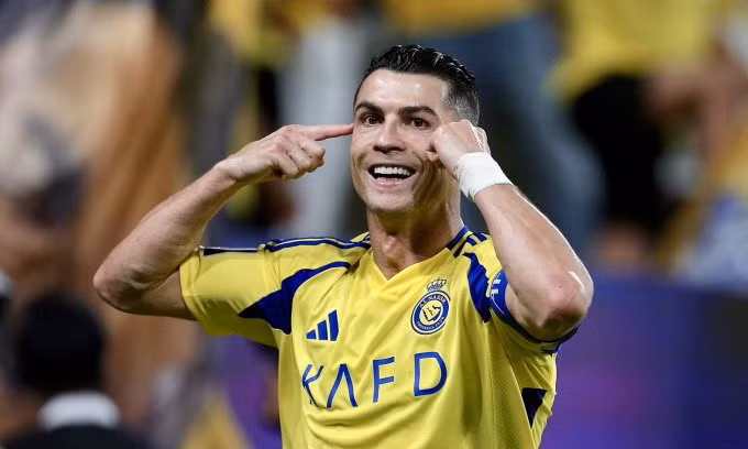 Ronaldo mừng bàn vào lưới Al Ain trên sân Al Awal Park, thành phố Riyadh, Arab Saudi tối 5/11/2024. Ảnh: X/Cristiano