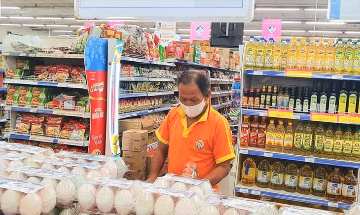Người Việt Nam đã có thói quen chọn mua hàng trong các hệ thống bán lẻ hiện đại.