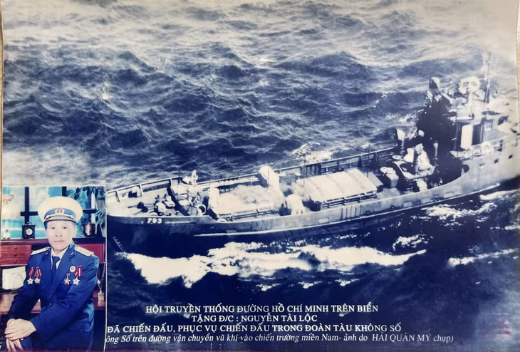 Bức ảnh về con tàu không số vận chuyển vũ khí vào chiến trường miền Nam năm 1967, do Hải quân Mỹ chụp. (Ảnh nhân vật cung cấp)