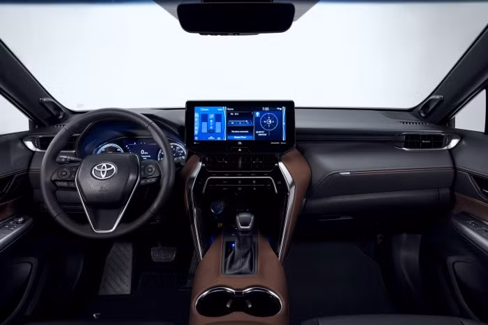 Cận cảnh khoang nội thất của Toyota Venza