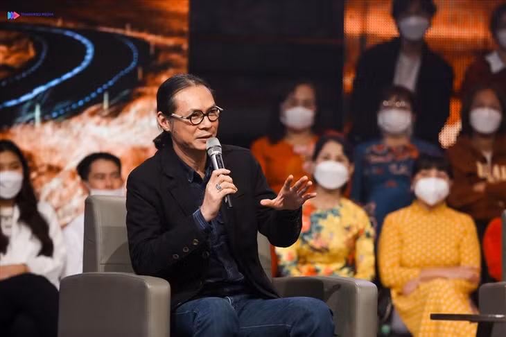 Đạo diễn Trần Lực đầy hài hước khi nhớ về câu chuyện lần đầu đi du học Bulgaria. Ảnh: VTV