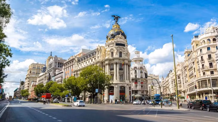 Thủ đô Madrid đứng số 1 thế giới về trụ cột hiệu suất "bền vững". Ảnh: CNN