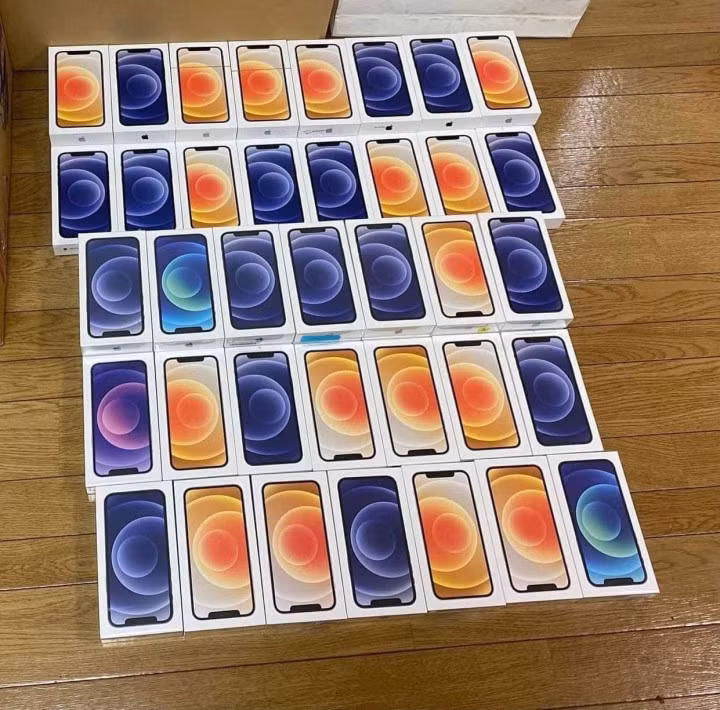 Một lô hàng iPhone 12 từ Nhật Bản được nhập về Việt Nam