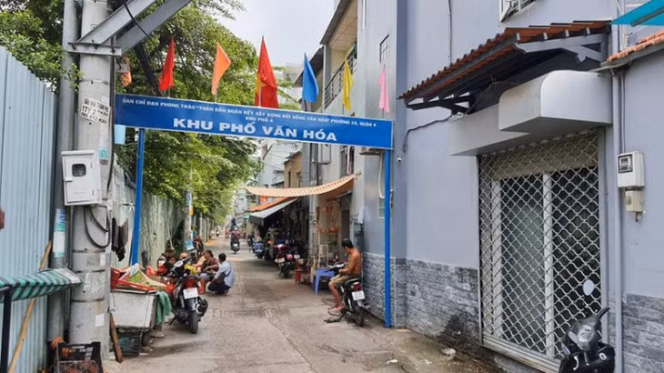 Con hẻm nơi xảy ra vụ chém 3 người bị thương.