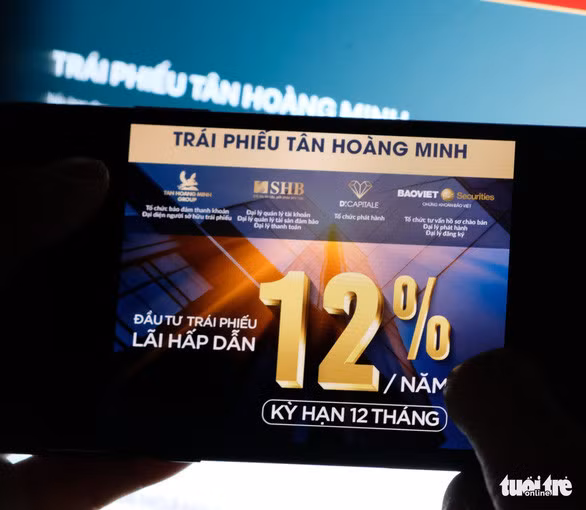 Bỏ tiền tỉ mua trái phiếu lãi suất cao: Nhiều rủi ro tiềm ẩn - Ảnh 1.