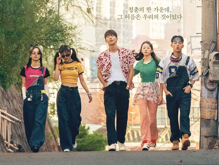 Dàn diễn viên phim "Tuổi 25, tuổi 21". Ảnh: tvN