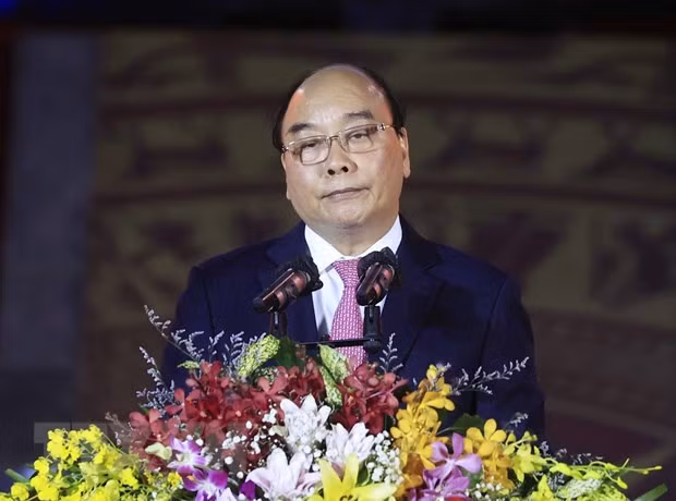 Chu tich nuoc du le khanh thanh Den tho Vua Hung tai thanh pho Can Tho hinh anh 3