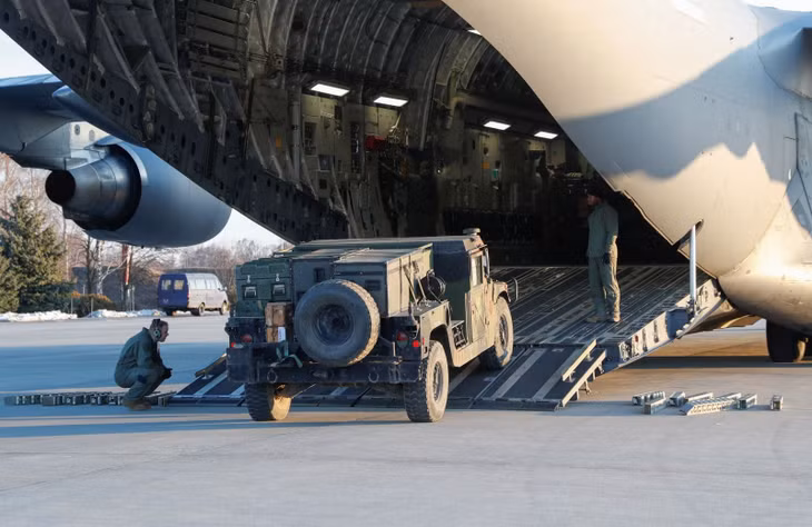 Quốc hội Mỹ đã thông qua một chương trình cấp vũ khí giống như thời Thế chiến II cho Ukraine. Ảnh: Reuters
