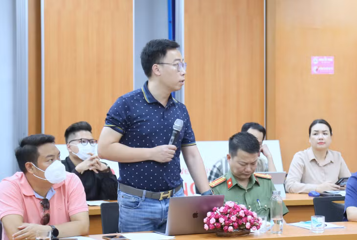 Đại diện các cơ quan báo chí, truyền thông và các phóng viên thường trú trên địa bàn tỉnh đặt câu hỏi làm rõ một số nội dung trong công tác tổ chức sự kiện SEA Games 31 tại Quảng Ninh.
