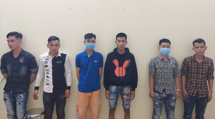 Các đối tượng liên quan.