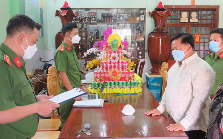 Bắt tạm giam bị can Nguyễn Bá Quận.