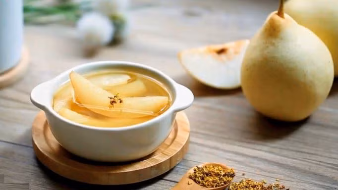 Chưng lê đường phèn giúp thanh nhiệt, bình suyễn.