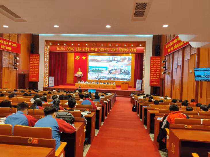 Chương trình tư vấn mùa thi, định hướng nghề nghiệp năm 2021. Ảnh: Minh Thương