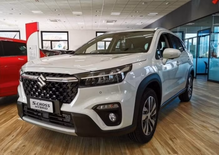 Suzuki SX4 S-Cross 2022 không kém cạnh Toyota Corolla Cross