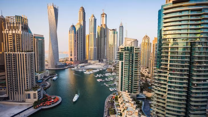 Dubai là thành phố đứng thứ 1 năm 2020 và đứng thứ 2 trong danh sách năm 2021. Ảnh: CNN