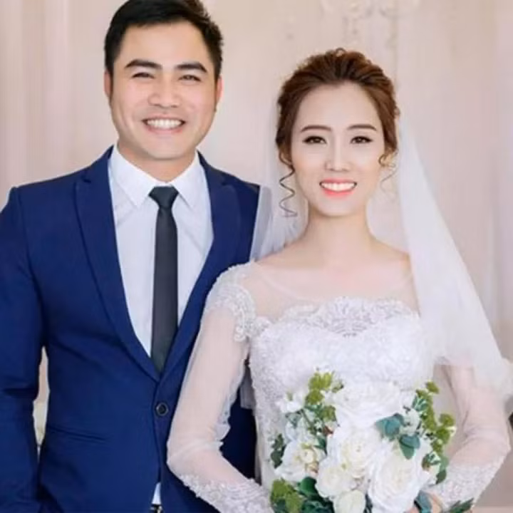 Trọng Hùng và vợ