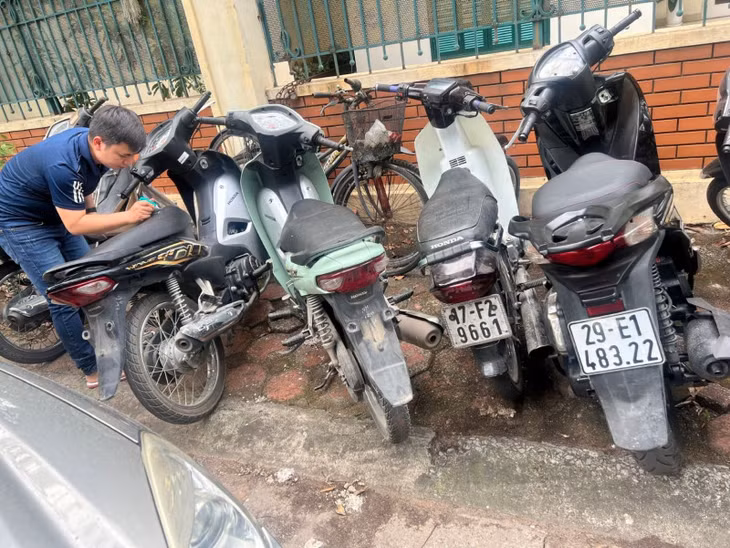 Số tang vật các đối tượng cướp được trong vụ án.