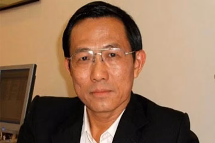 Cách tất cả chức vụ trong Đảng nguyên Thứ trưởng Bộ Y tế Cao Minh Quang.
