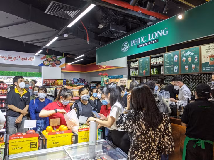 Doanh nghiệp bán lẻ Việt Nam nỗ lực đa dạng hóa trải nghiệm để chinh phục khách hàng