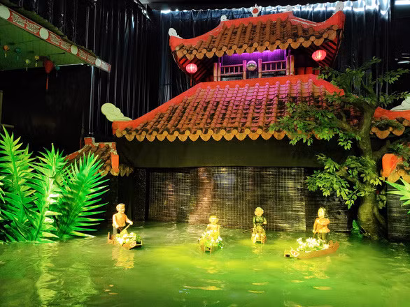 Rối nước kết duyên hát bội, rối bóng, kịch nói - Ảnh 1.
