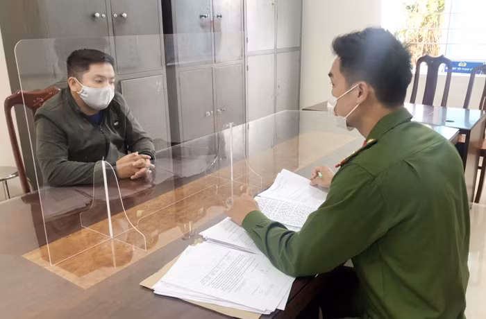 Đối tượng Hà Văn Ban tại Công an TP Gia Nghĩa.