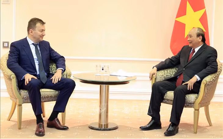 Chủ tịch nước Nguyễn Xuân Phúc tiếp Chủ tịch Tập đoàn Miratorg Victor Linik. (Ảnh: TTXVN)
