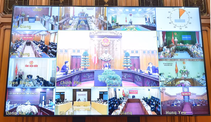 Theo báo cáo của Bộ Công Thương, đến ngày 25/12/2021, Quảng Ninh còn 1.555 xe, Lạng Sơn 4.204 xe, gây thiệt hại đáng kể cho doanh nghiệp và người dân, đặc biệt là mặt hàng nông sản (chiếm đến 80% các mặt hàng đặc tính dễ hư hỏng)...Ảnh: VGP/Đức Tuân