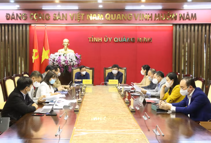 Các đại biểu tham dự tại điểm cầu tỉnh Quảng Ninh.