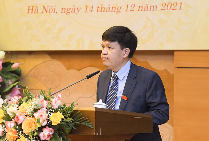 Phó Chủ nhiệm Ủy ban Khoa học, Công nghệ và Môi trường Tạ Đình Thi phát biểu tại buổi lễ.