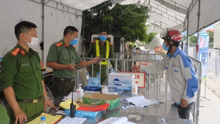Từ 3/12, Hải Phòng dừng hoạt động các chốt kiểm soát dịch COVID-19 liên ngành tại cửa ngõ thành phố. (Ảnh minh hoạ)