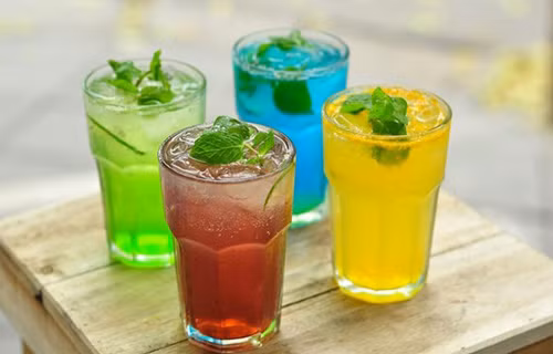 Đồ uống có đường không tốt cho người bệnh gout.