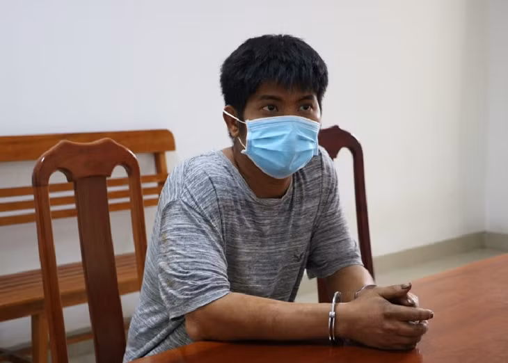 Nghi can Trần Thanh Hải bị bắt giữ đưa về cơ quan Công an.