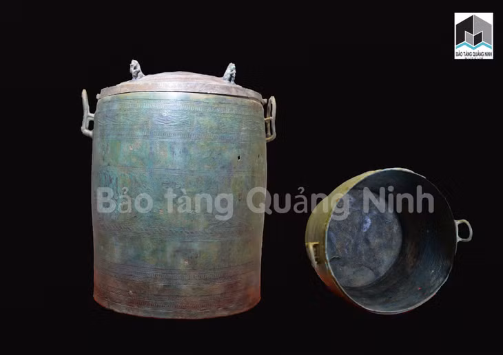 Thạp đồng Đông Sơn, thế kỷ 3-2 TCN.