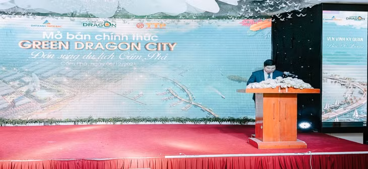 Đại diện Chủ đầu tư ông Nguyễn Văn Hoàng, Trưởng bộ phận kinh doanh dự án, phát biểu tại lễ mở bán.