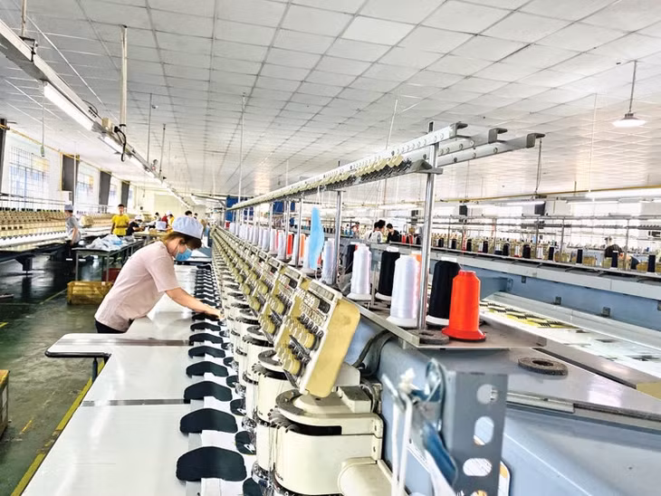 Đổi mới thể chế giúp nâng cao năng lực cạnh tranh của doanh nghiệp