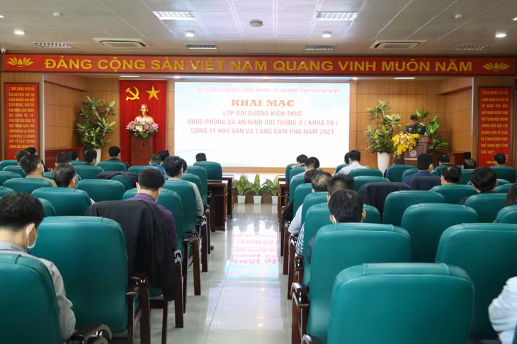 Quang cảnh khai mạc.