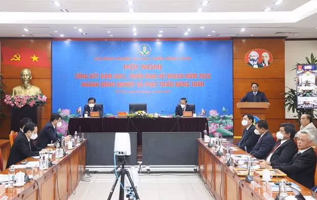 Nong dan la trung tam, nong nghiep la dong luc, nong thon la nen tang hinh anh 1