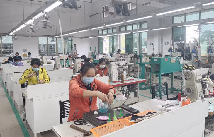 Chi nhánh Công ty TNHH Sao Vàng (TP Uông Bí) đảm bảo hoạt động sản xuất gắn với công tác phòng, chống dịch Covid-19.