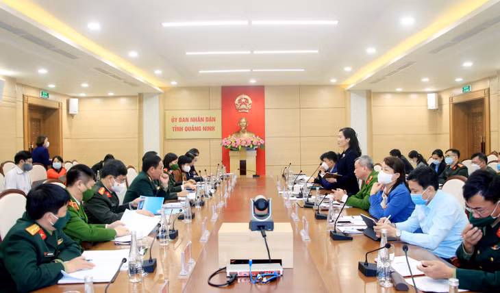 Quang cảnh buổi làm việc.