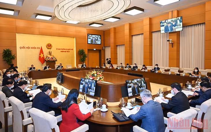 Toàn cảnh Phiên họp thứ 6 của Ủy ban Thường vụ Quốc hội dưới sự chủ trì của Chủ tịch Quốc hội Vương Đình Huệ. (Ảnh: Duy Linh)