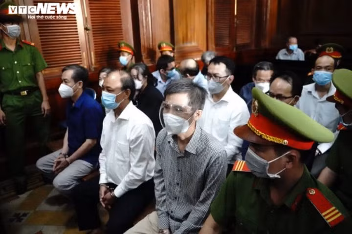 Các bị cáo tại phiên tòa