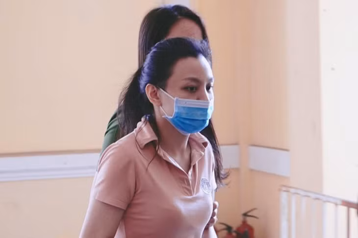 Võ Thùy Linh đang bị cáo buộc chủ mưu vụ truy sát Quân 'xa lộ'. Ảnh: Tân Châu