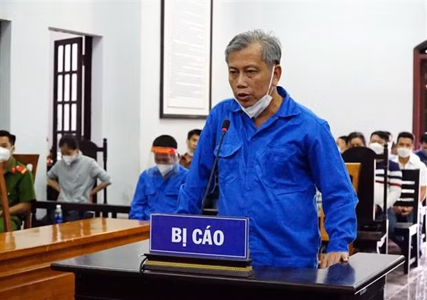 An 12 nam tu cho bi cao Trinh Suong trong vu an san xuat xang gia hinh anh 1