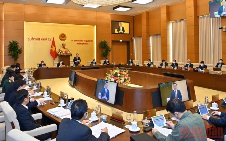 Phiên họp thứ sáu, Ủy ban Thường vụ Quốc hội khóa XV. (Ảnh: Duy Linh)