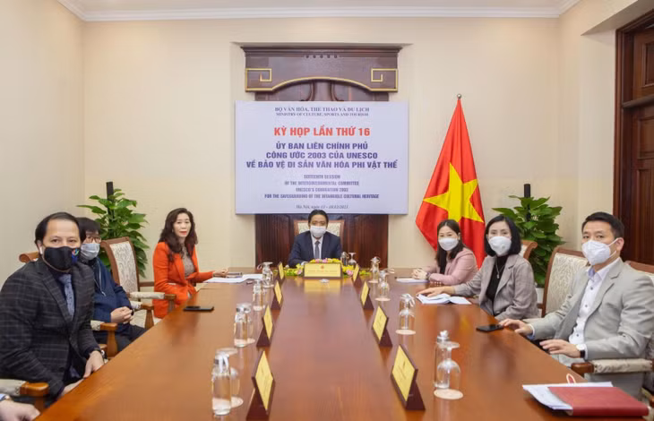 Các đại biểu dự cuộc họp từ điểm cầu Bộ Văn hóa, Thể thao và Du lịch. Ảnh: BVH