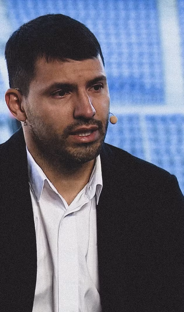 Aguero ra thông báo giải nghệ.