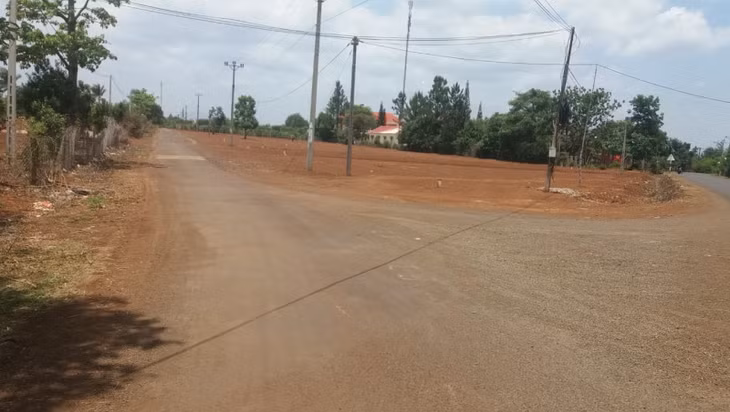 Vị trí đất của ông Trần Xuân Hùng, nguyên Phó Giám đốc Sở Tài nguyên và Môi trường tỉnh Gia Lai tại xã A Dơk, huyện Đak Đoa.