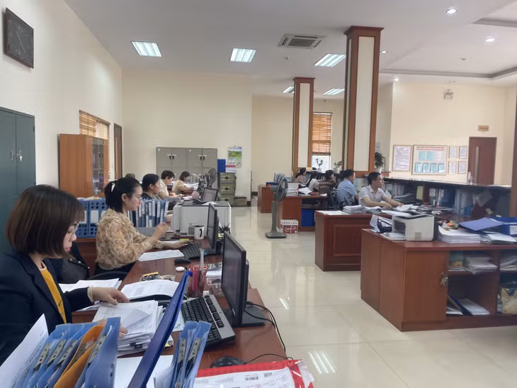 Bộ phận giao dịch tại KBNN Cẩm Phả.
